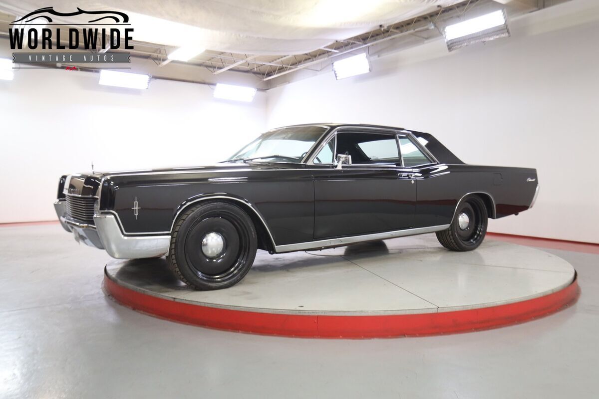 1966 Lincoln Continental - photo 13