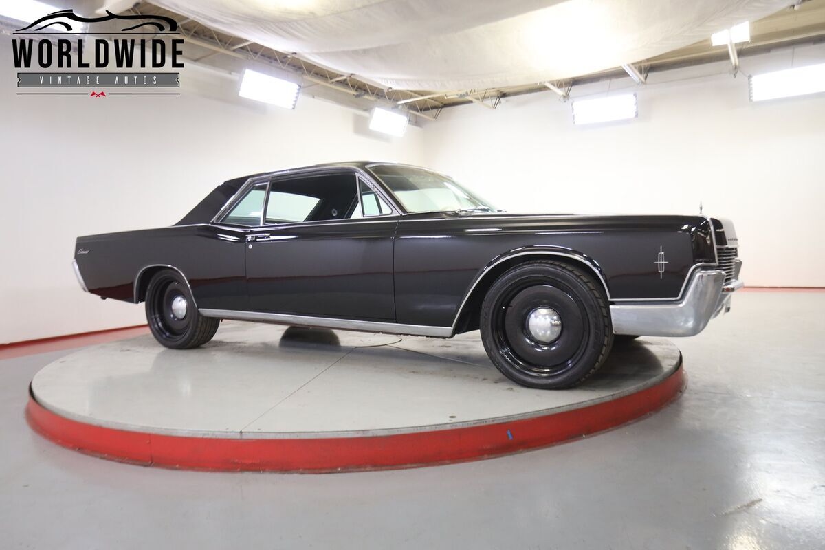 1966 Lincoln Continental - photo 2