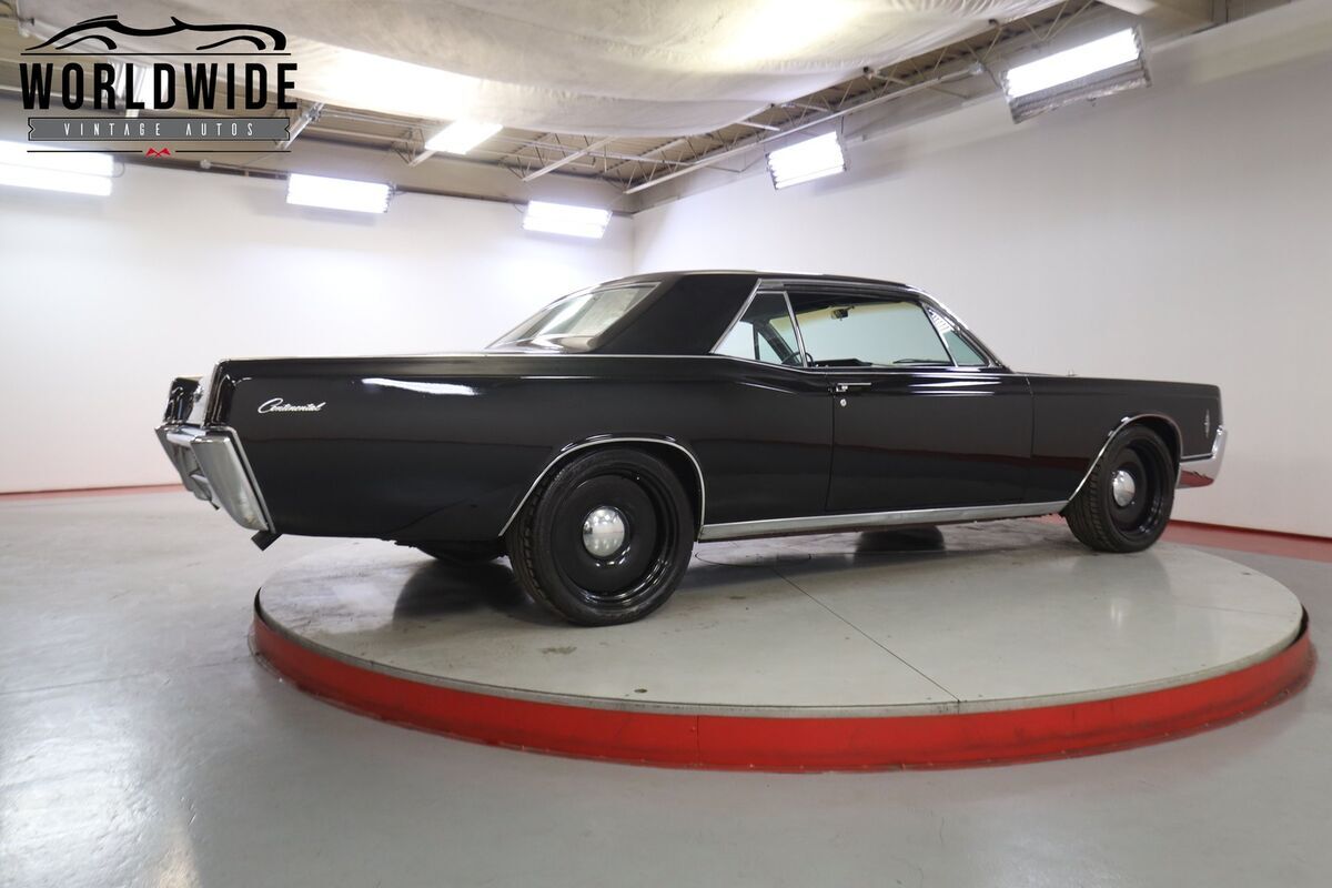 1966 Lincoln Continental - photo 6