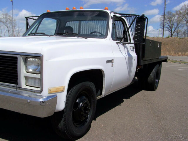 1987 GMC Sierra 3500 1-OWNER DIESEL 4-SPD SIERRA CLASSIC 1-TON DUALLY - photo 10