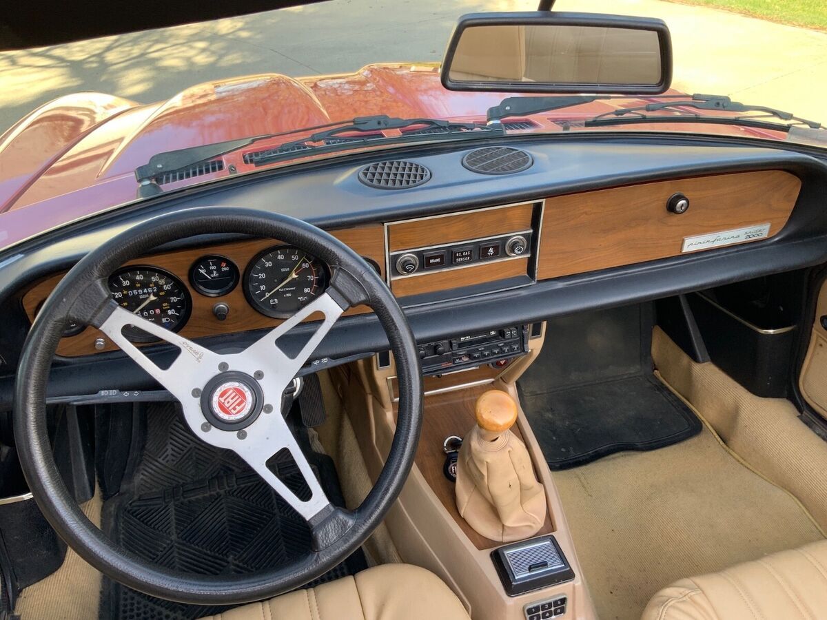 1982 Fiat 124 Spider - photo 9