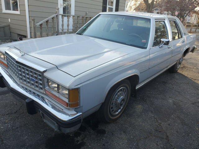1987 Ford Crown Victoria LTD - photo 3