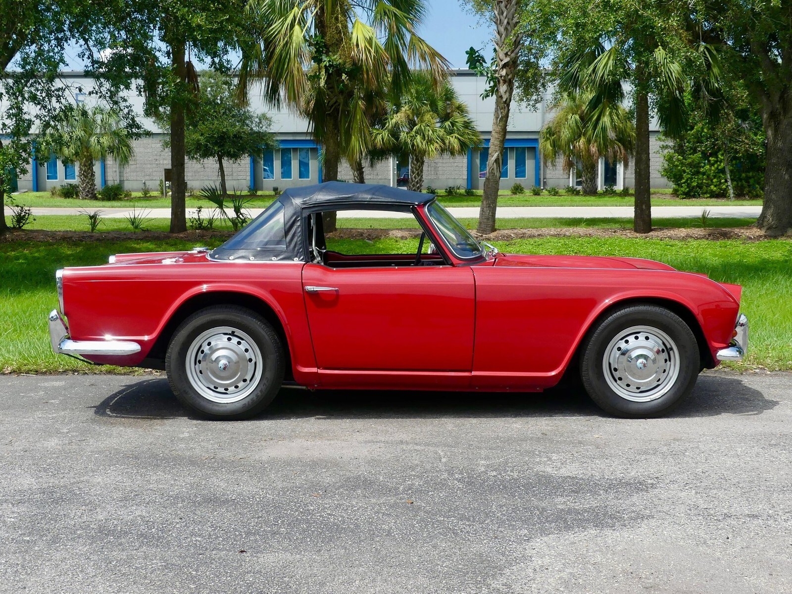 1964 Triumph TR4 - photo 3