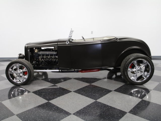 1932 Ford Hi-Boy Roadster - photo 2