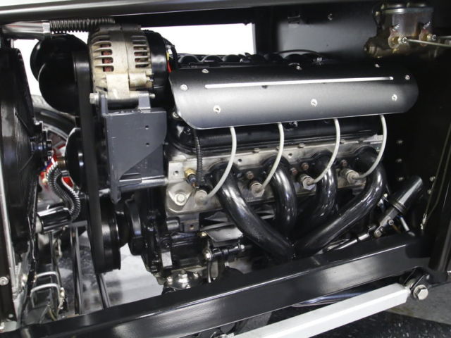 1932 Ford Hi-Boy Roadster - photo 3