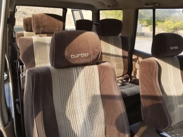 1991 Toyota Land Cruiser 5spd Diesel LJ78G-MET - photo 9