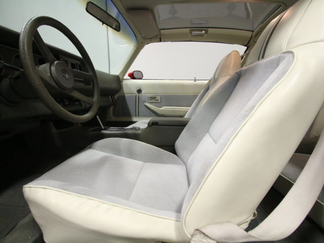 1980 Chevrolet Camaro - photo 4