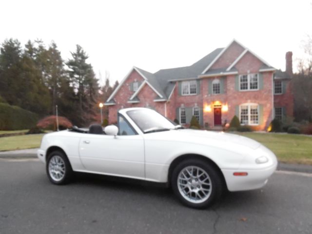 Clean - Low Mileage - Original Florida Car now residing in MA 1992 Mazda MX-5 Miata
