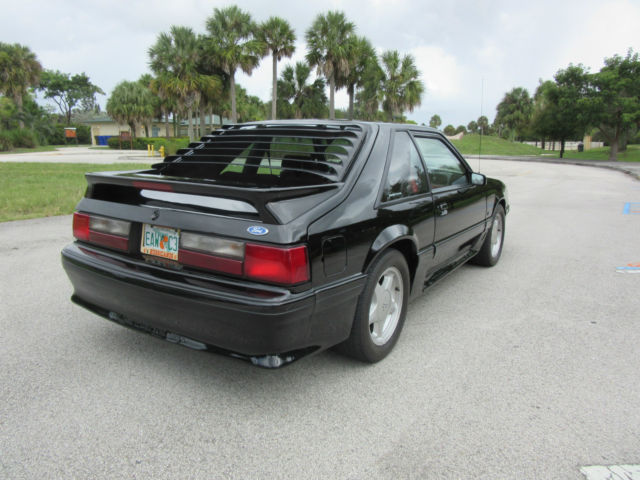 1990 Ford Mustang GT - photo 3