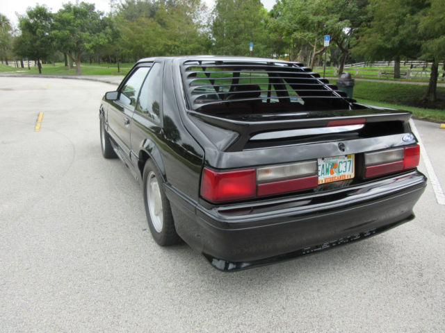 1990 Ford Mustang GT - photo 5