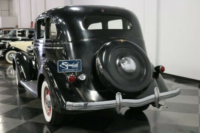 1935 Dodge DU 4 Door Sedan - photo 11