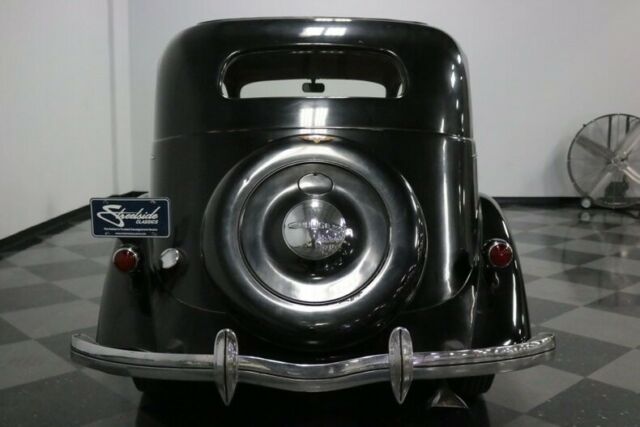 1935 Dodge DU 4 Door Sedan - photo 12