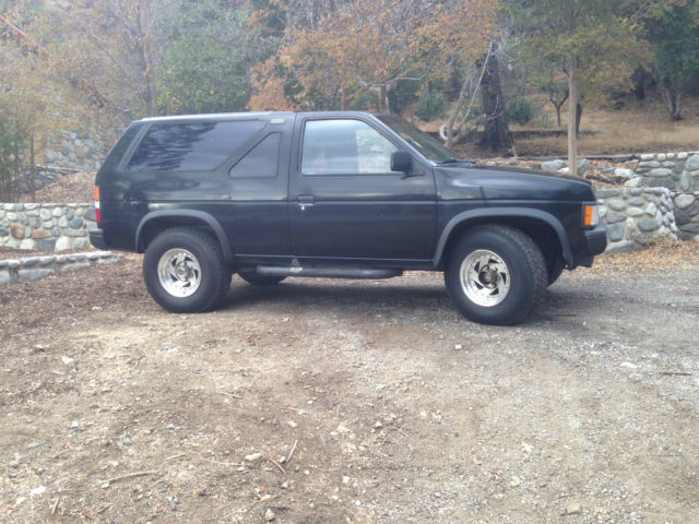 1987 Nissan Pathfinder XE Sport Utility 2-Door - photo 3