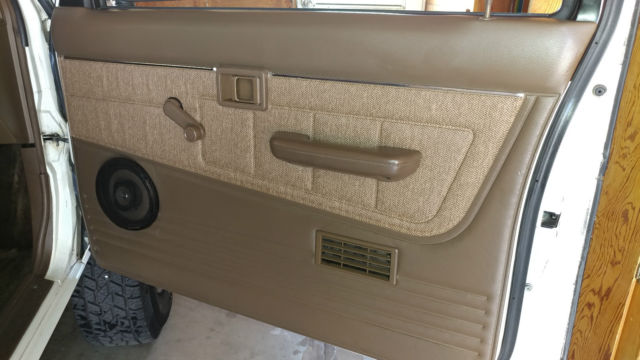 1986 Nissan Other Pickups 4x4 King Cab XE - photo 9