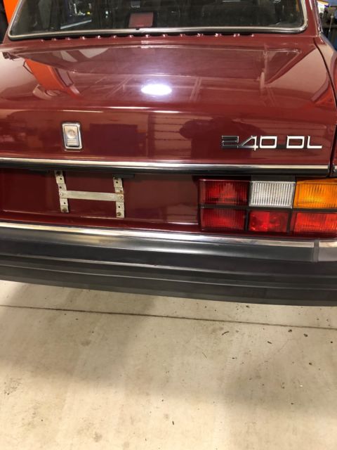1988 Volvo 240 - photo 10