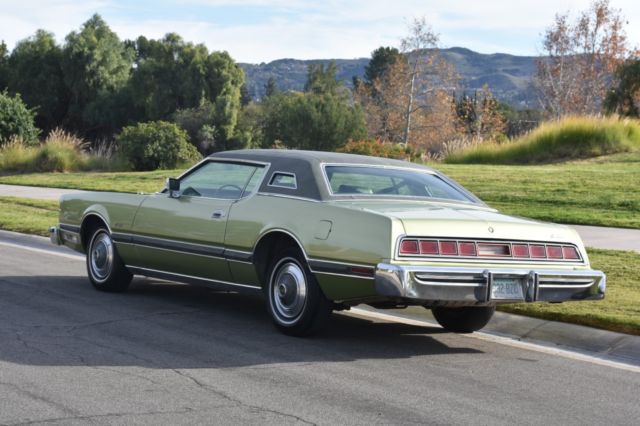 1975 Ford Thunderbird Base - photo 3
