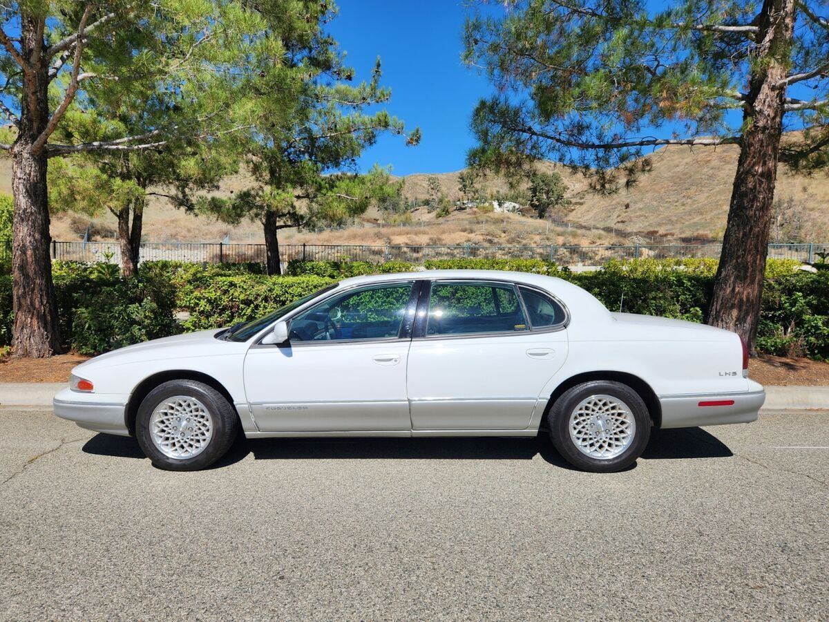 1994 Chrysler LHS - photo 5