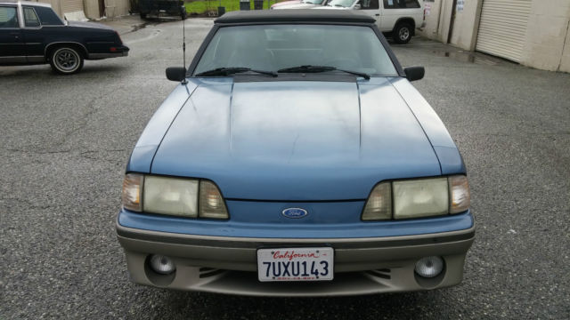 1989 Ford Mustang GT Convertible - photo 2