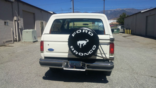 1988 Ford Bronco Custom 4x4 - photo 4