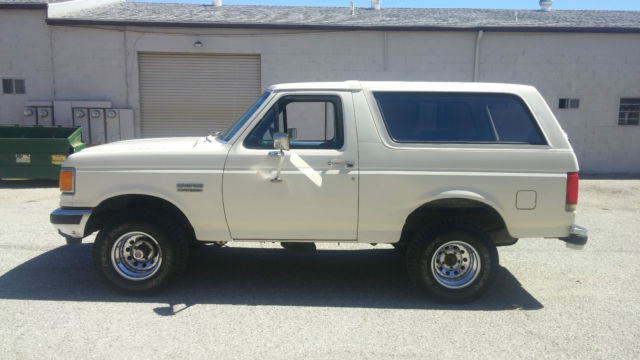 1988 Ford Bronco Custom 4x4 - photo 7