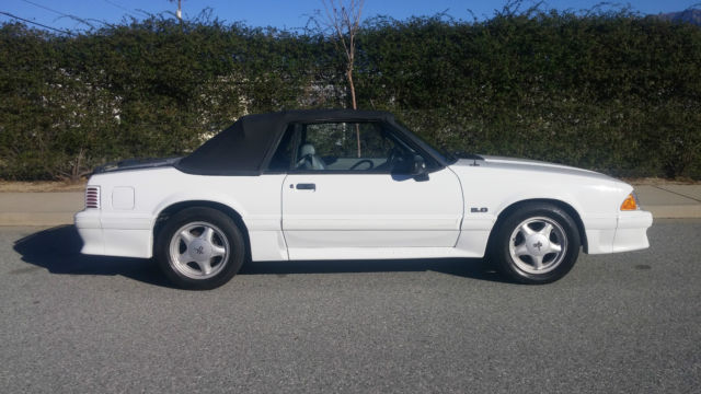 1991 Ford Mustang GT - photo 2