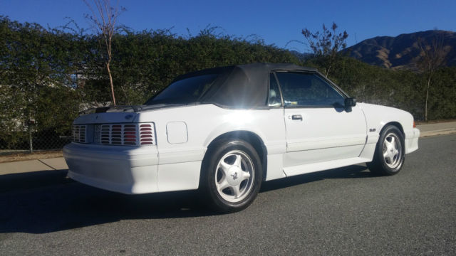 1991 Ford Mustang GT - photo 3