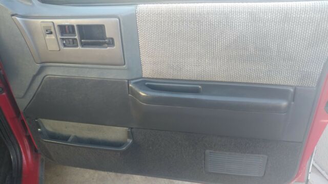 1991 GMC Jimmy SLE 2WD - photo 13
