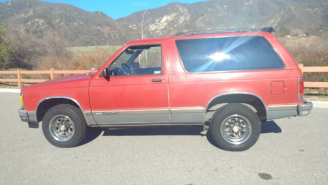 1991 GMC Jimmy SLE 2WD - photo 5