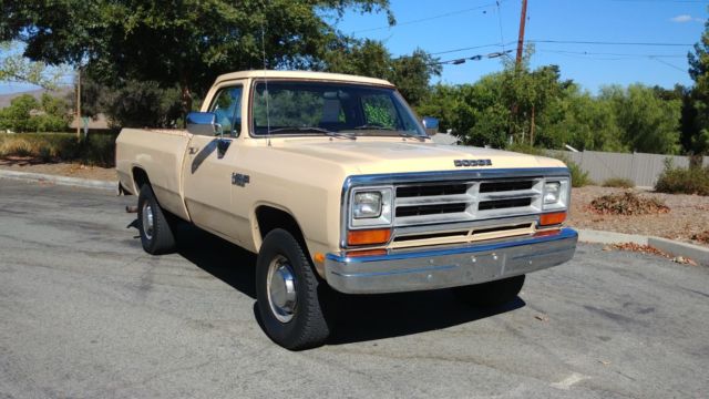 Clean Solid 3/4 Ton 2500 Power Ram 4wd! V8 360 4 speed manual! 1990 Dodge Power Wagon W250 Ram 4x4