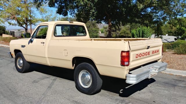 1990 Dodge Power Wagon W250 Ram 4x4 - photo 3