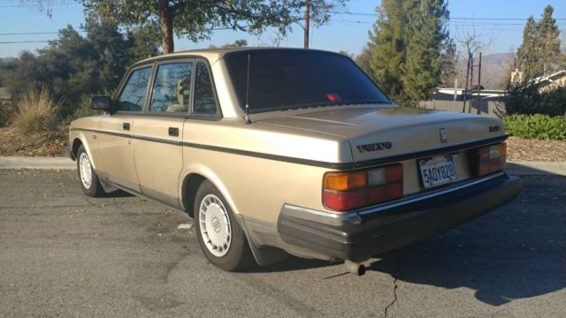 1992 Volvo 240 - photo 2