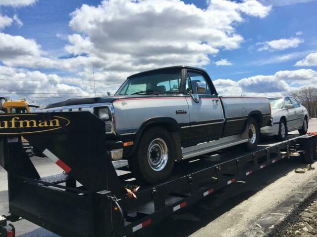 Clean solid southern truck. First Generation Cummins. 1991 Dodge Ram 2500