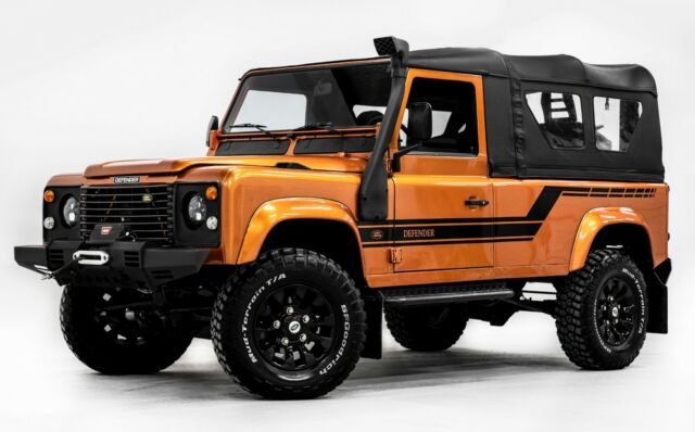 CLEAN TEXAS TITLE, LOW MILES, 4X4, A/C, DIAMOND STITCHING, BACKUP CAMERA 1993 Land Rover Defender 110 SPORT UTILITY