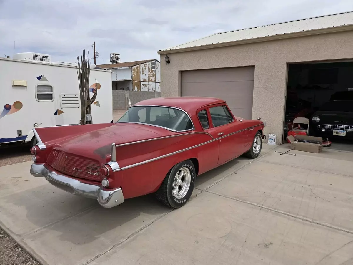 1958 Studebaker Silver Hawk