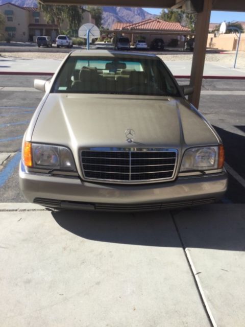 Clean title, very low milea, no accident, always kept in the garage, very clean. 1992 Mercedes-Benz 500-Series SEL