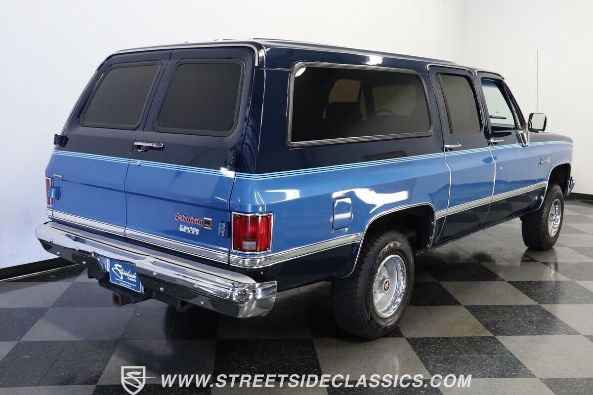 1988 GMC Suburban V1500 Sierra Classic 4x4 - photo 10