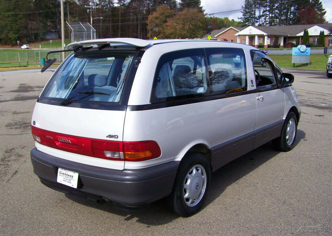 1993 Toyota Previa 73K 4WD 5-SPD TURBO DIESEL DUAL A/C WAGON - photo 4