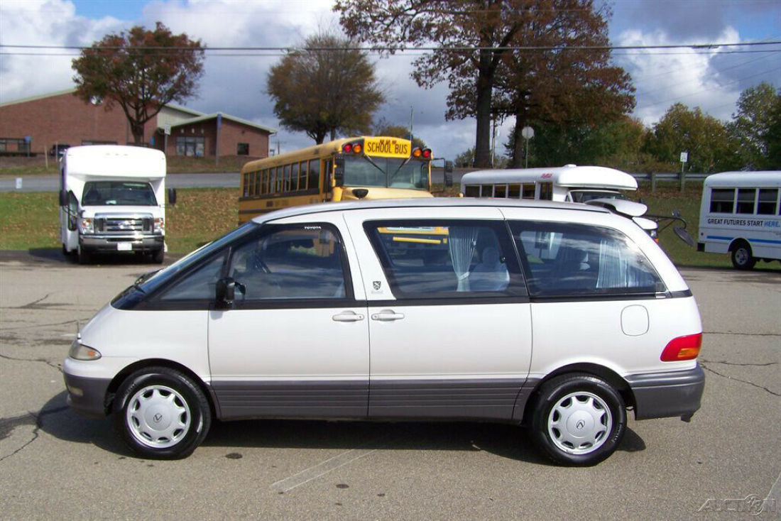 1993 Toyota Previa 73K 4WD 5-SPD TURBO DIESEL DUAL A/C WAGON - photo 5