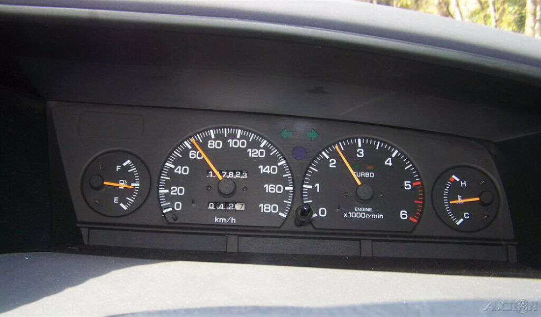 1993 Toyota Previa 73K 4WD 5-SPD TURBO DIESEL DUAL A/C WAGON - photo 8