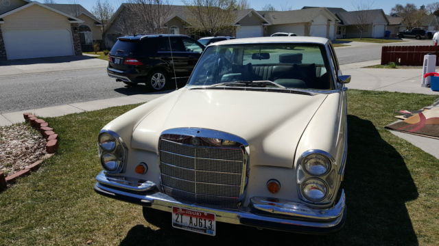1968 Mercedes-Benz 200-Series - photo 2