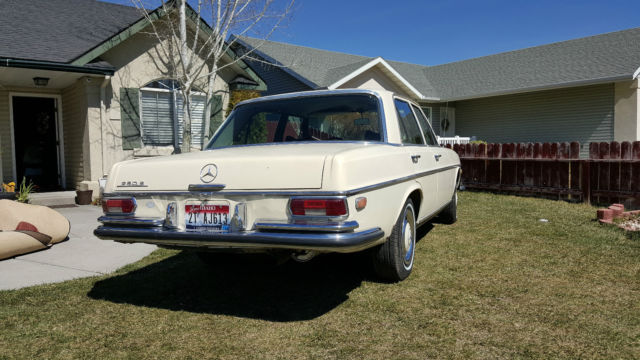 1968 Mercedes-Benz 200-Series - photo 6