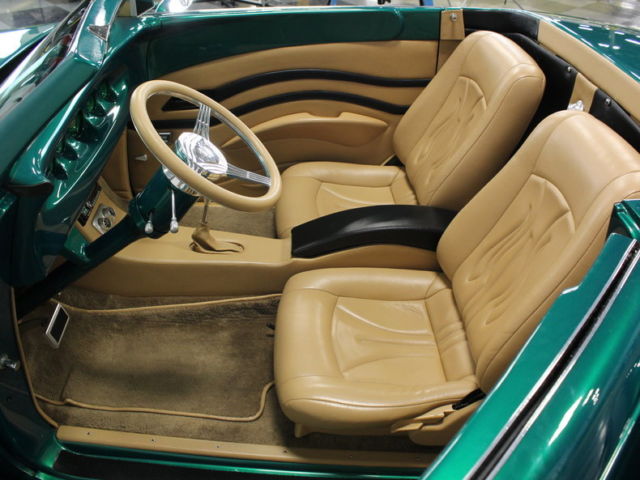 1937 Ford Cabriolet - photo 3
