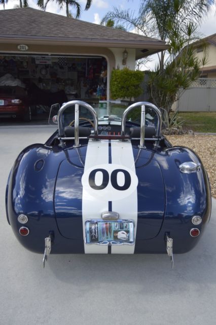 1965 Shelby Cobra 427 S/C Black Leather w/ Vinyle seats - photo 9