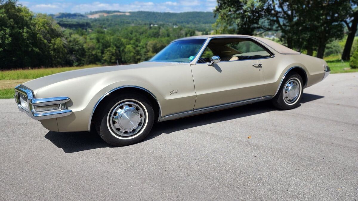 1968 Oldsmobile Toronado - Awesome Survivor! - photo 12
