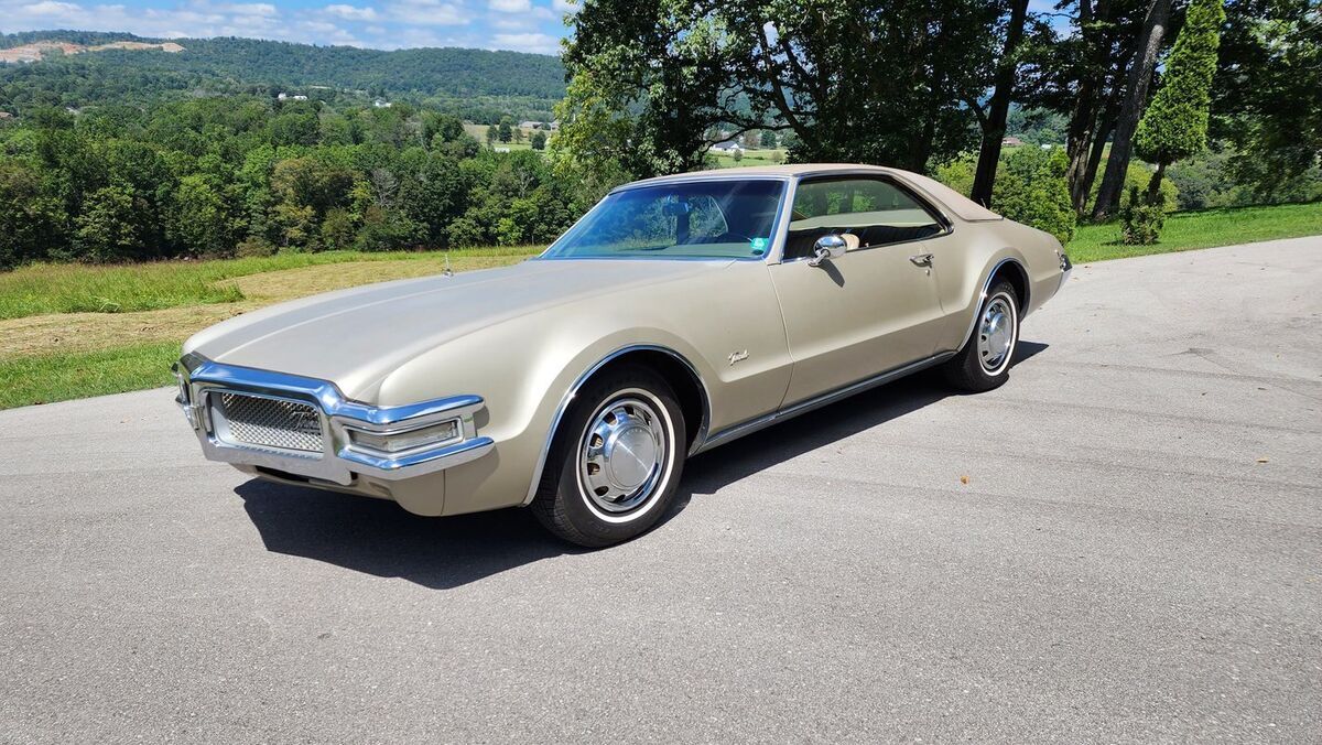 1968 Oldsmobile Toronado - Awesome Survivor! - photo 3