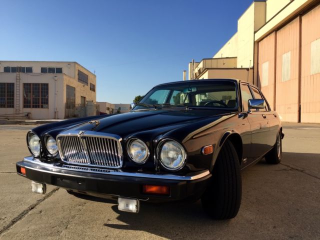 COLLECTIBLE 1992 Jaguar XJ12 S3 Vanden Plas V12 #28 Limited Edition * AMAZING 1992 Jaguar XJ12 Vanden Plas