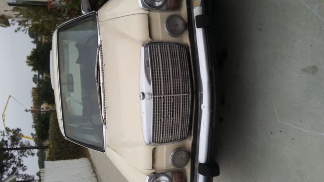 1974 Mercedes-Benz 300-Series