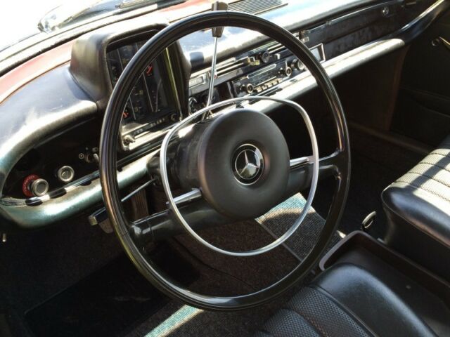 1968 Mercedes-Benz 200-Series Fin Tail - photo 10