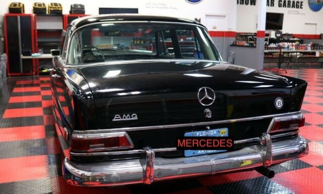 1968 Mercedes-Benz 200-Series Fin Tail - photo 5
