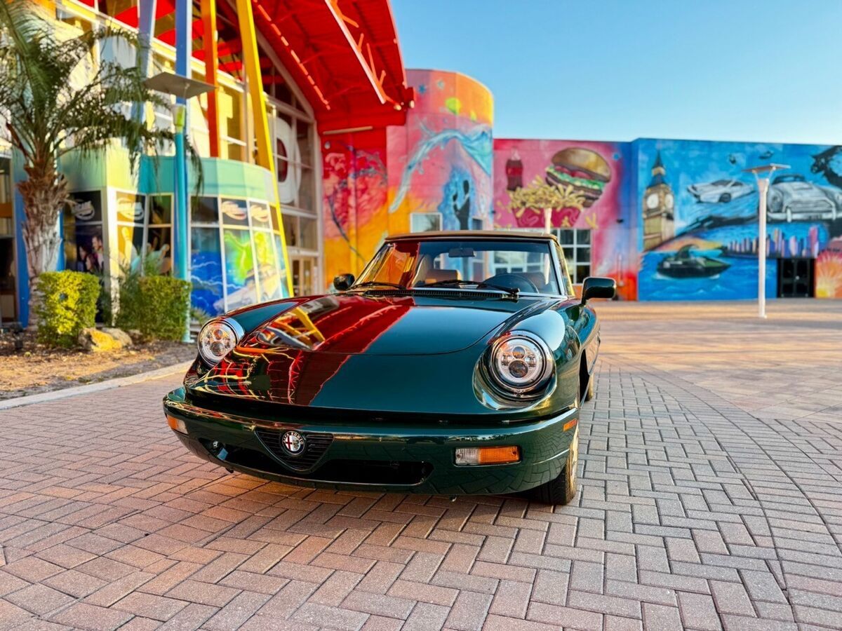 1991 Alfa Romeo Spider SPIDER VELOCE GREEN SPECIAL EDITION - photo 2